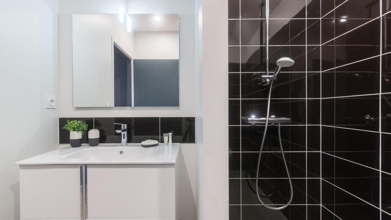Plein Soleil Avec Jacuzzi Privatif Et Parking Prive Apartment Sarlat-la-Caneda Luaran gambar